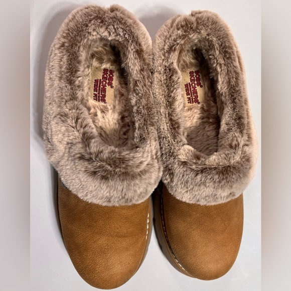 Bobs by Sketchers Cozy Tan Faux Fur Lined Women's Clogs size 9W - Picture 4 of 9